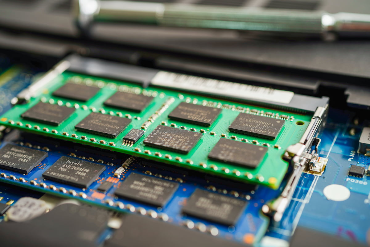 Kompletní průvodce výměnou RAM v notebooku