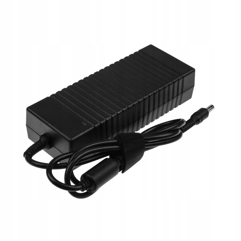 Nabíječka Toshiba 19V 6,3A 120W 6,3-3,0 mm