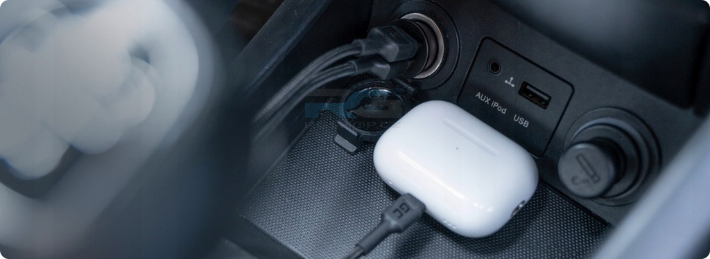 Nabíječka do auta PowerRide Nano36 36 W — 2x USB-A, kabel USB–USB-C 2 m LED, černý - obrázek 2