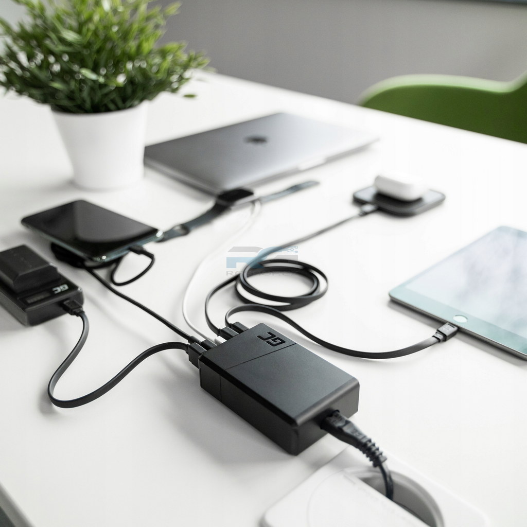 Rychlá nabíječka GC ChargeSource 5 52 W — 5x USB-A, kabel napájecí 1.2 m
